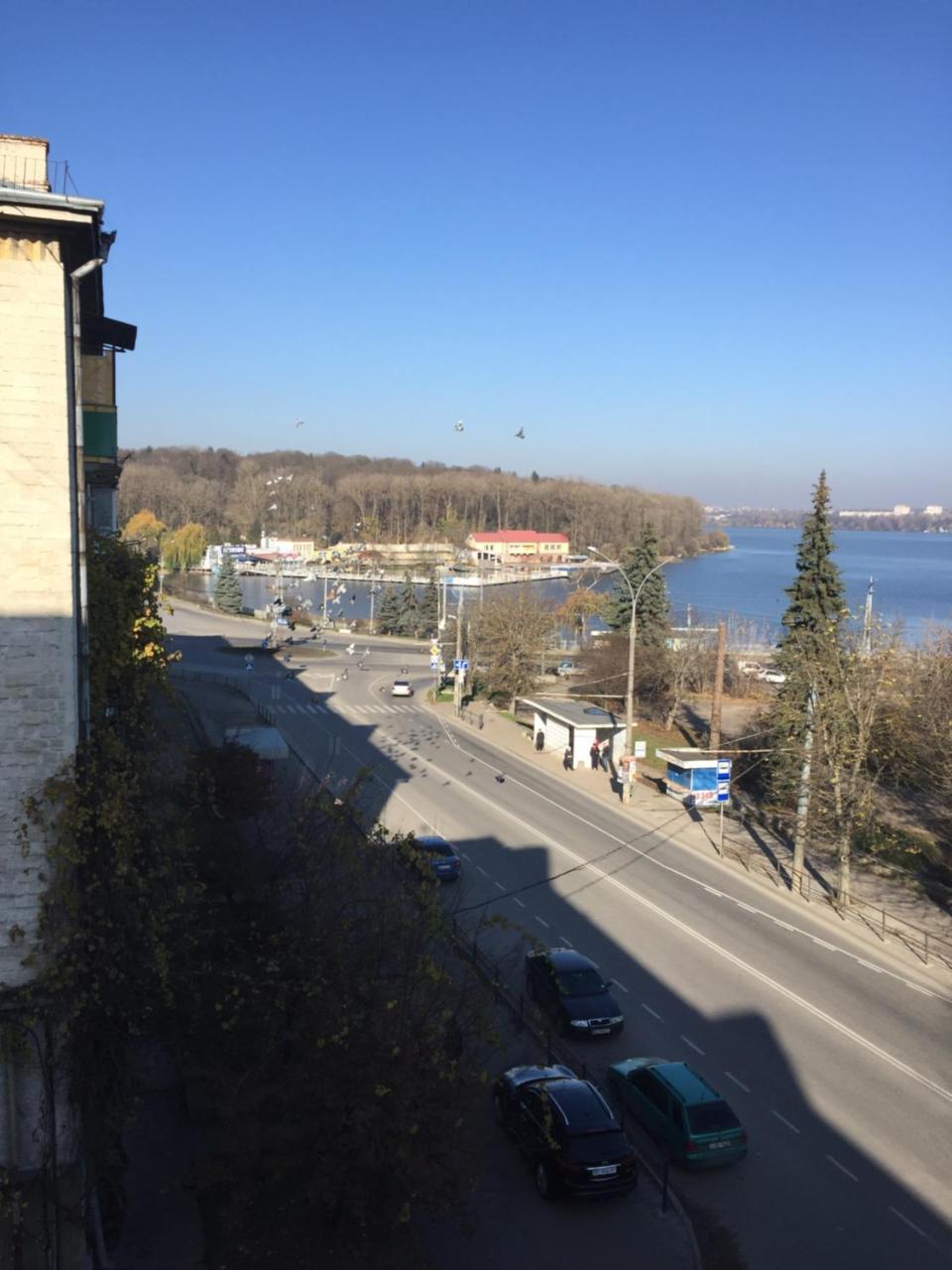 Апартаменты С Видом На Озеро Ternopil Exterior foto